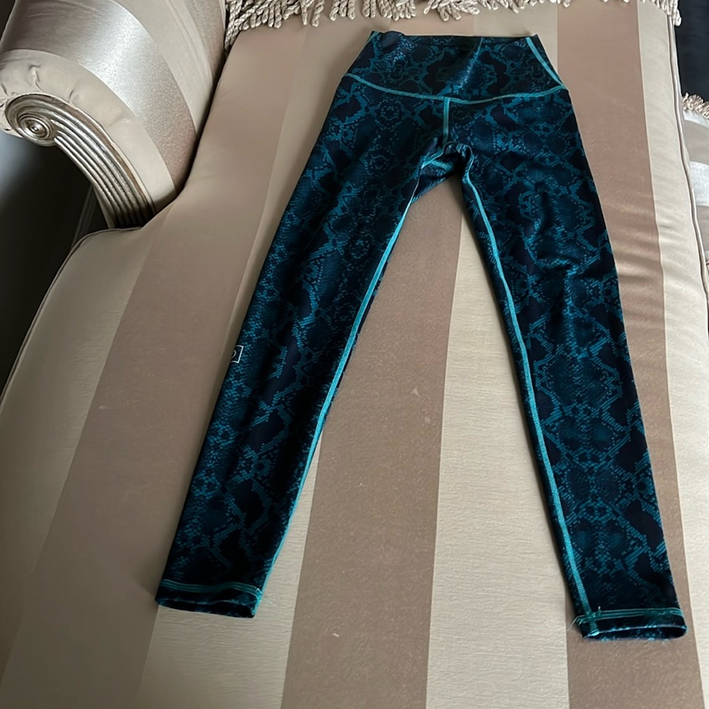FLEO work out pants